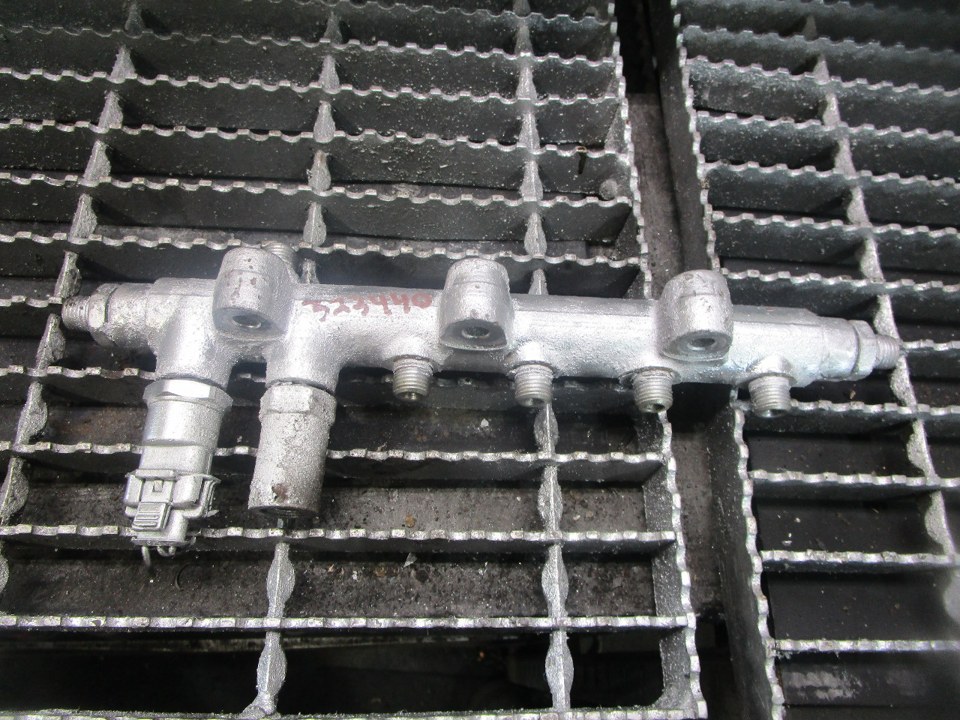 CUMMINS ISB Fuel Rail