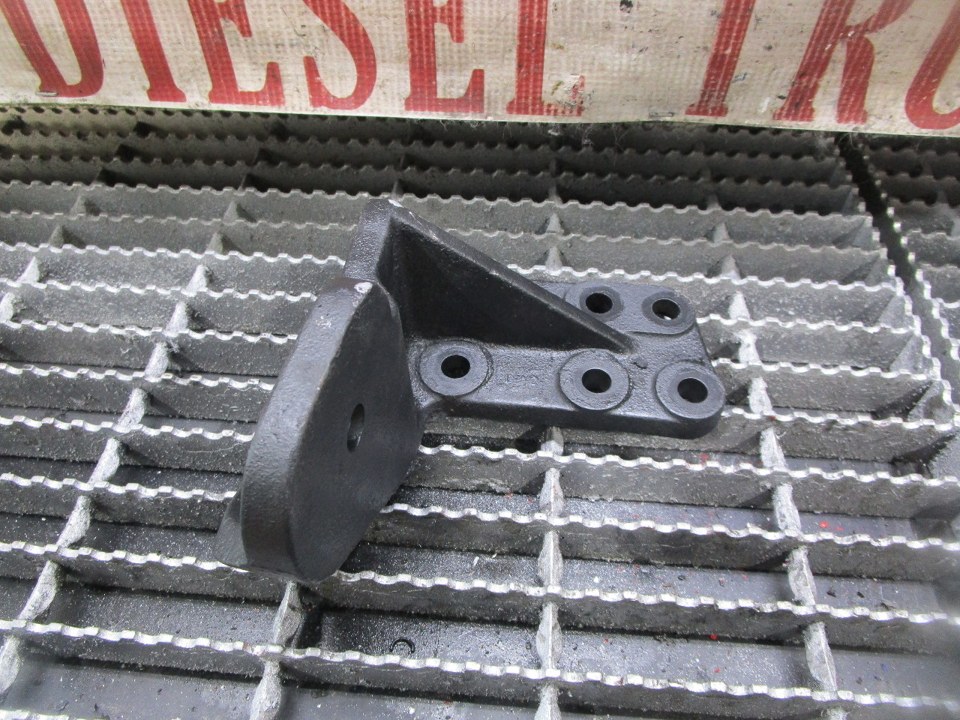 ISUZU 6HK1 Engine Mount