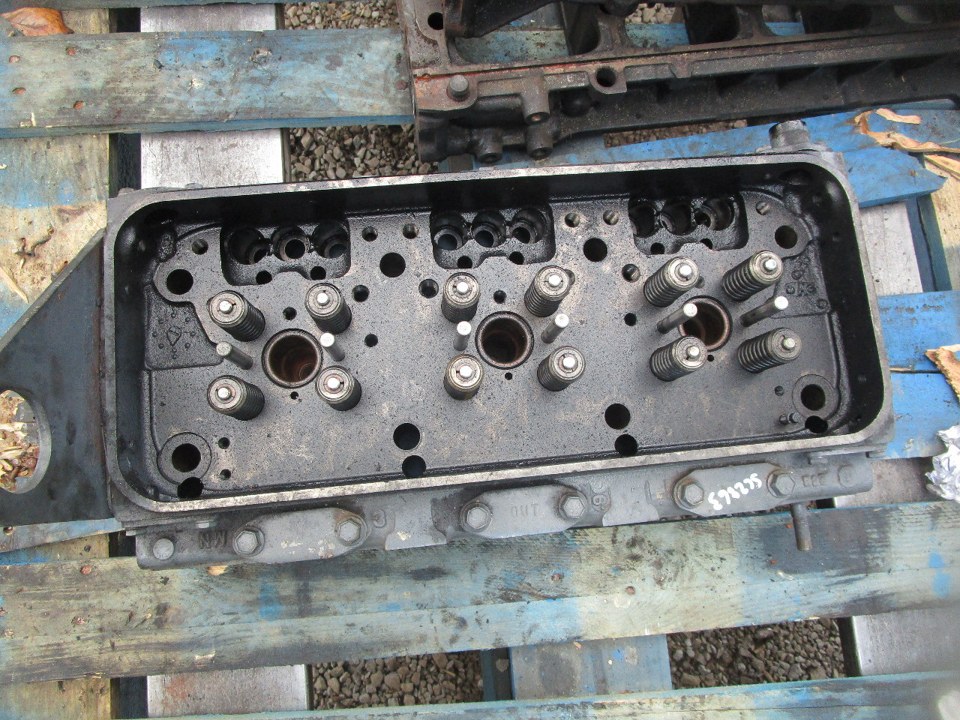 DETROIT DIESEL 6V92 Cylinder Head