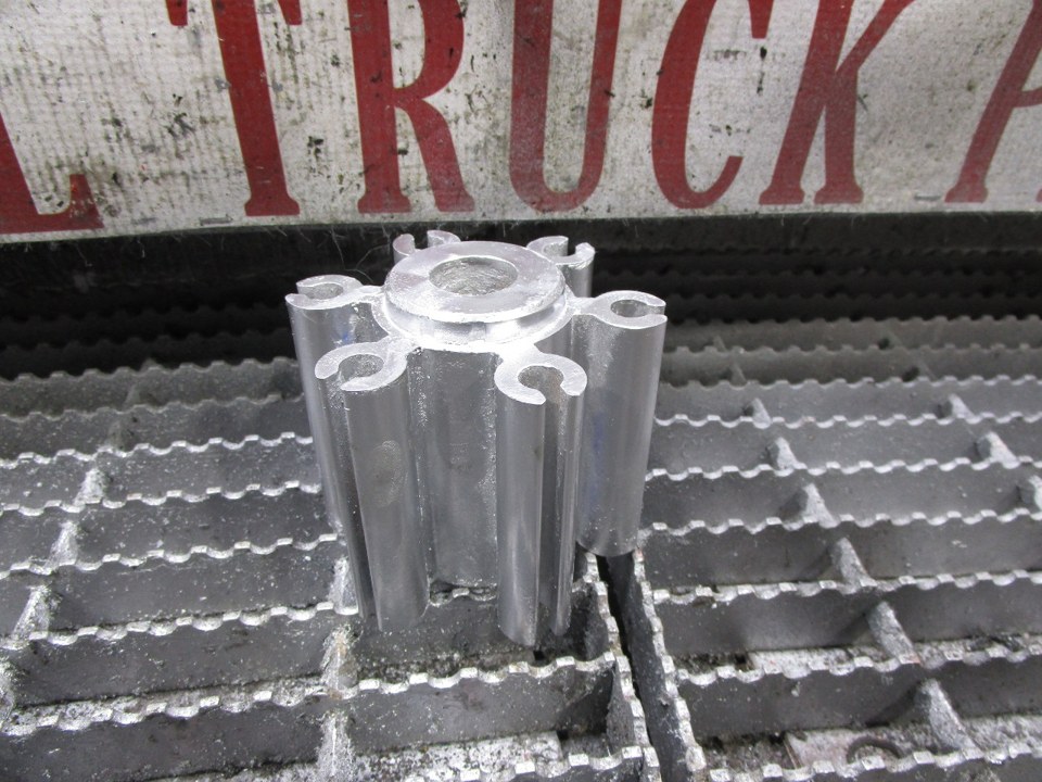 INTERNATIONAL DIESELE ENGINE Fan Spacer