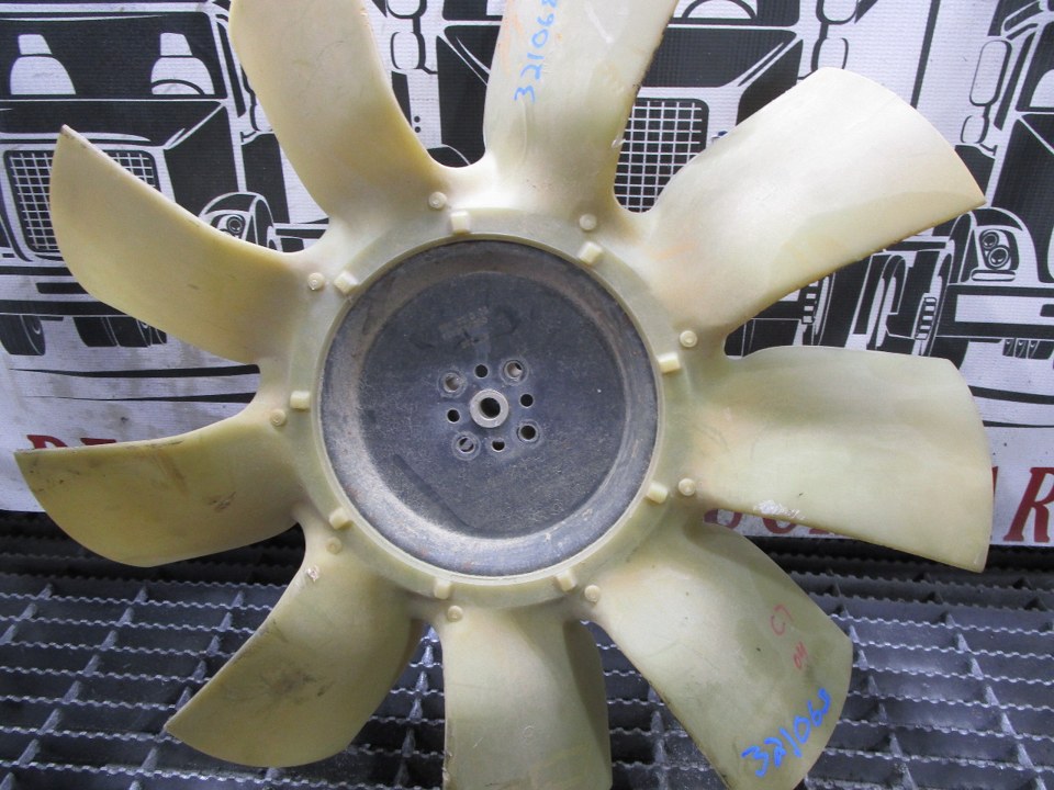 CAT C7 Fan