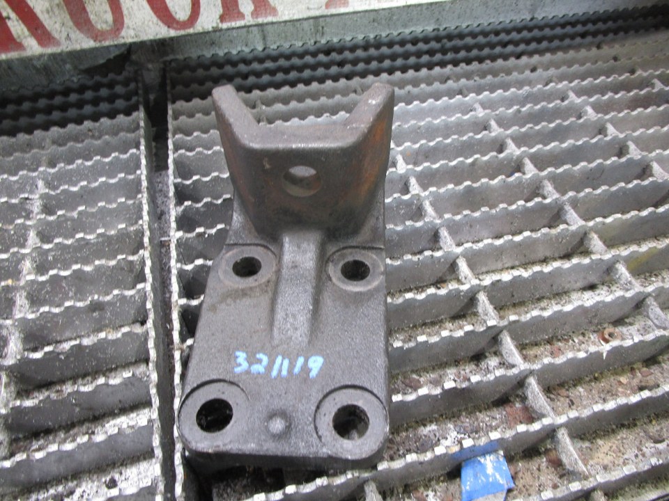 MERCEDES-BENZ DIESEL ENGINE Engine Mount