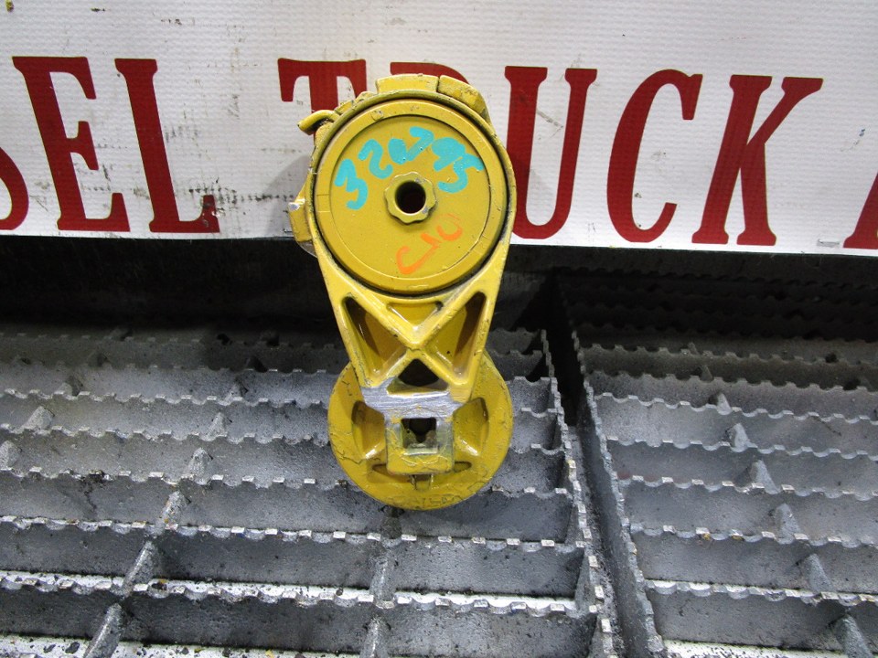 CAT C10 Belt Tensioner Pulley