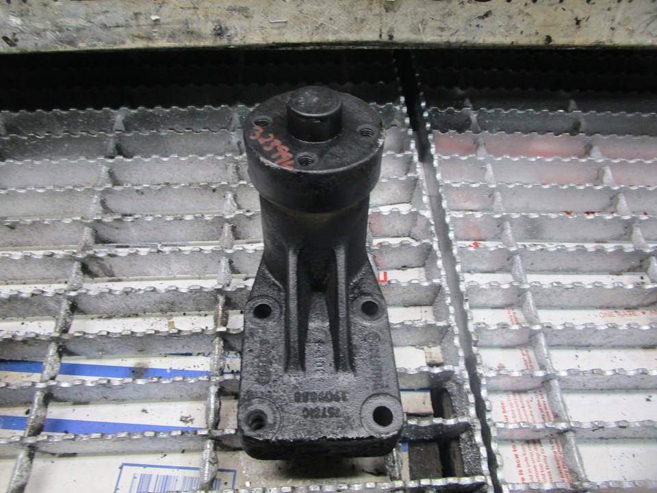 CUMMINS 6BT Fan Hub