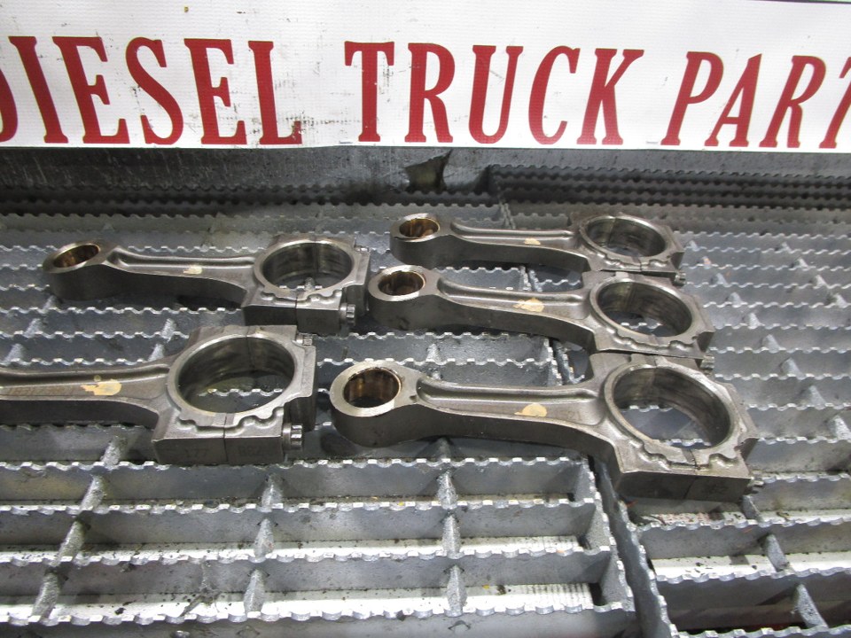 INTERNATIONAL 7.3L Connecting Rod