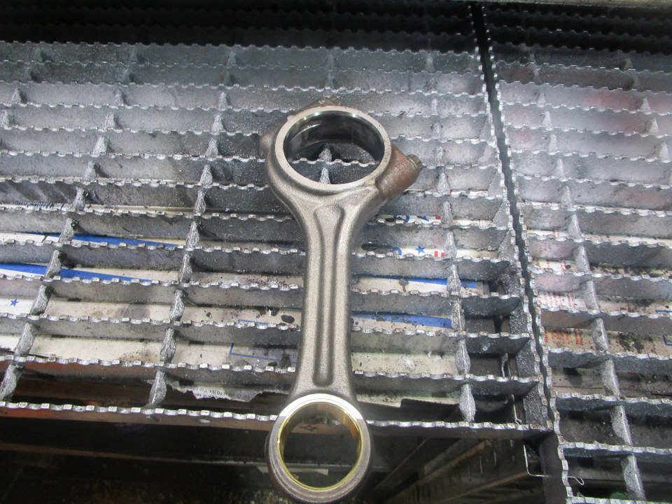MERCEDES-BENZ OM906LA Connecting Rod