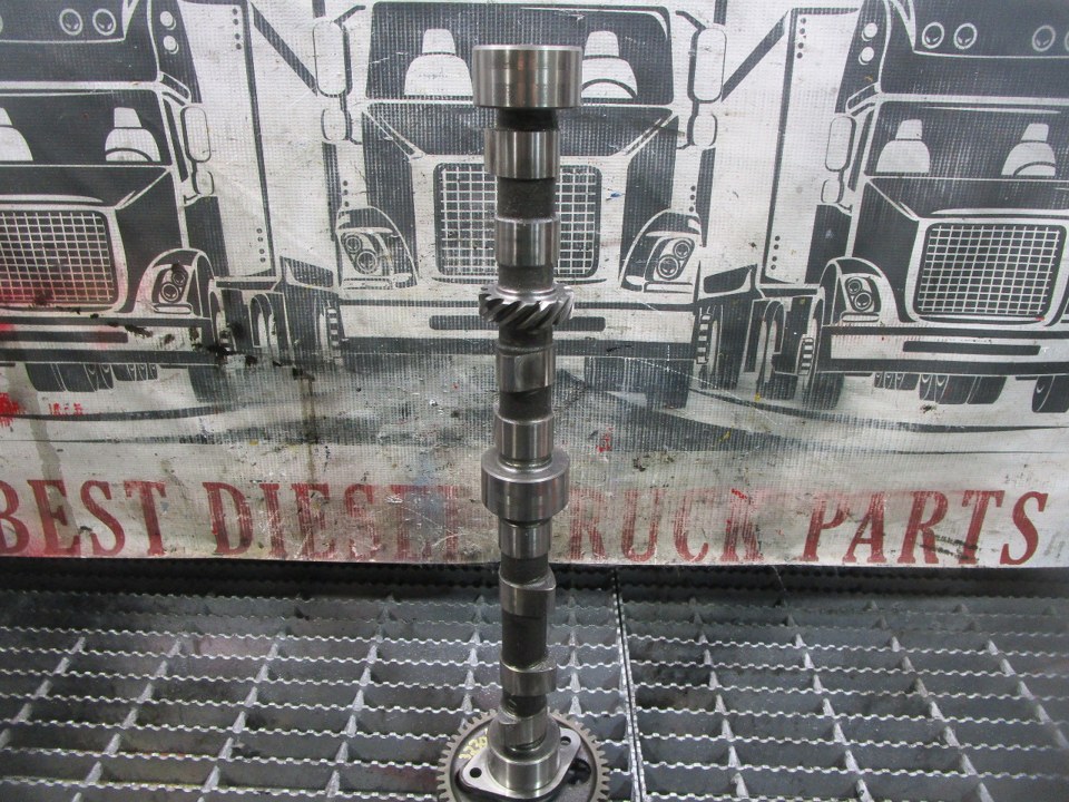 NISSAN FD35T Camshaft