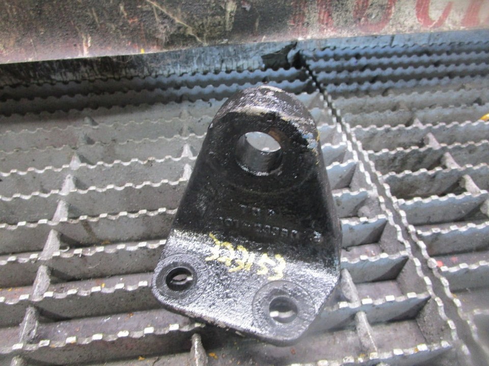 CAT 3126 / C7 Engine Mount
