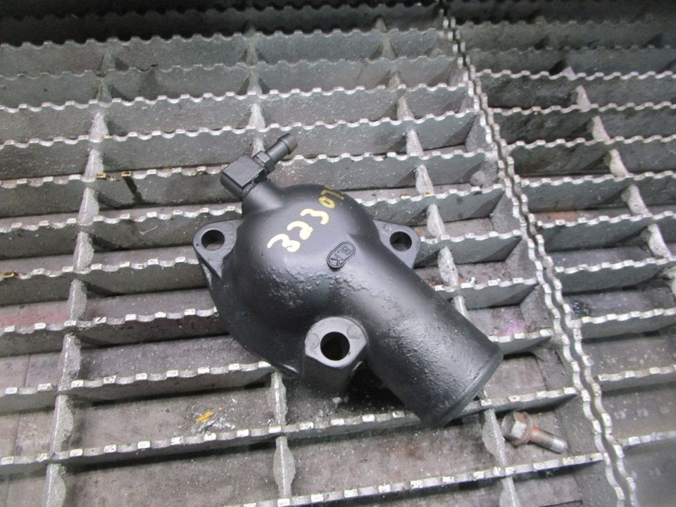 NISSAN FD35T Thermostat Housing