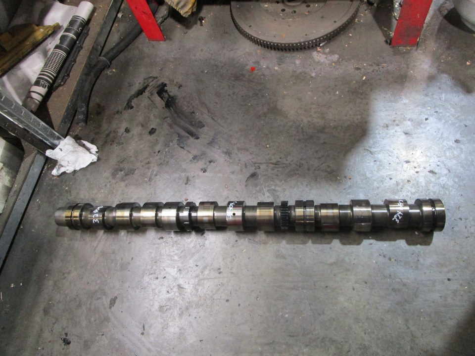 CUMMINS ISX Camshaft