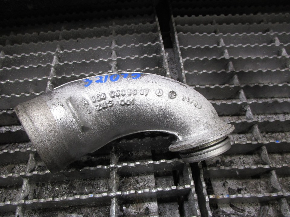 MERCEDES-BENZ OM906LA Intake Elbow