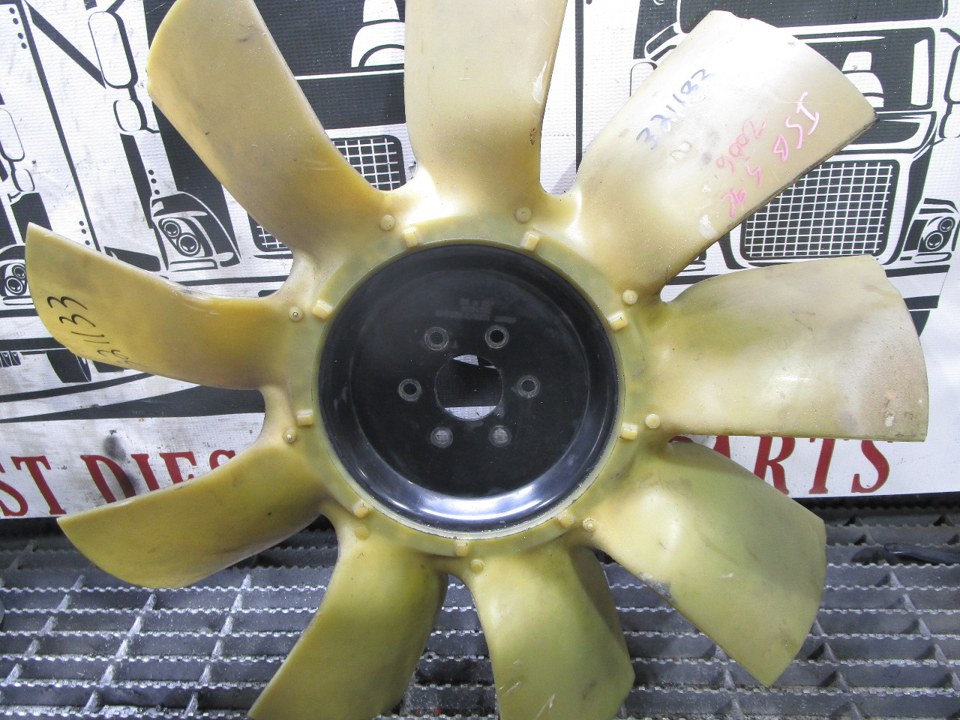 CUMMINS ISB 5.9L Fan