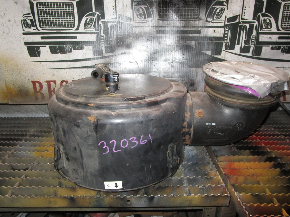CAT 3208 Air Cleaner