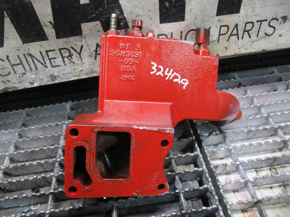 CUMMINS ISX Thermostat Housing