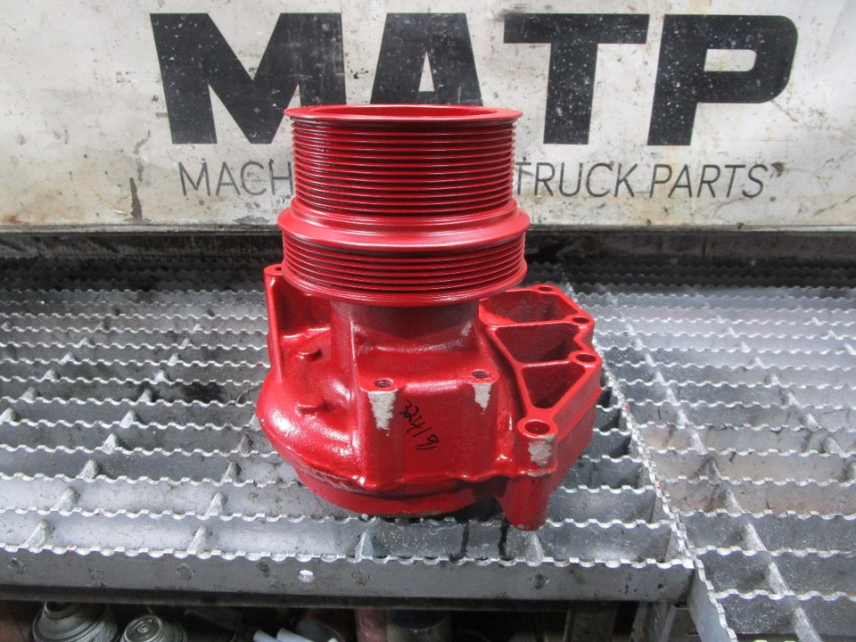 CUMMINS ISX Water Pump