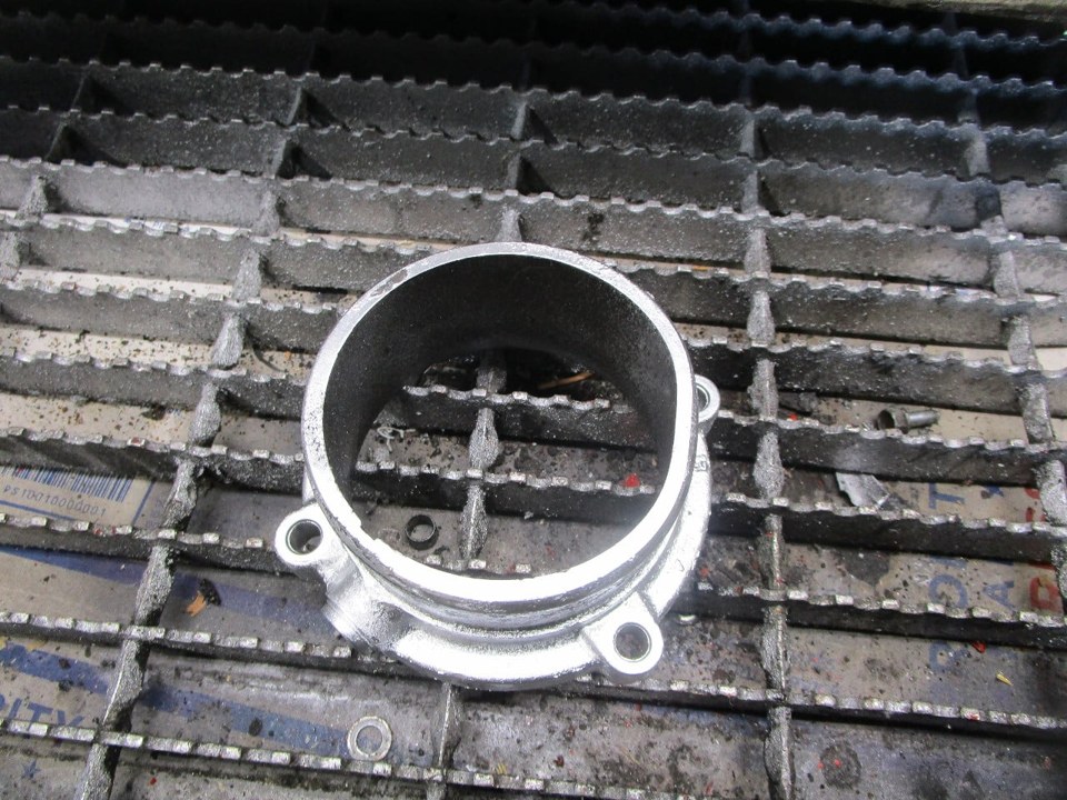 DETROIT DIESEL DD15 Intake Elbow