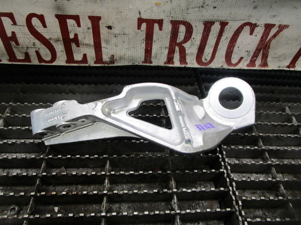 THERMO KING TK488 Engine Mount