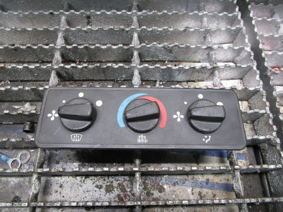 THOMAS SCHOOL BUS Instrument Cluster