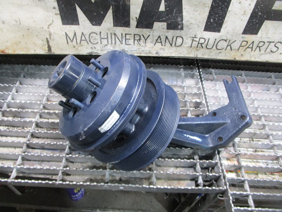 BORG WARNER FAN CLUTCH Fan Clutch