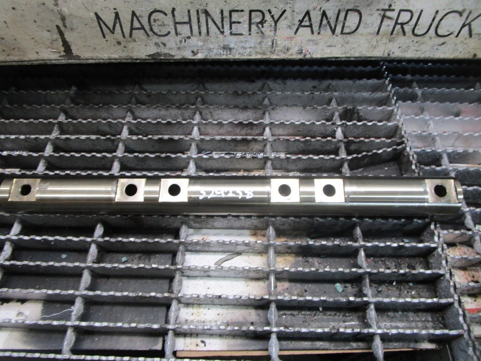 CUMMINS ISX Rocker Shaft