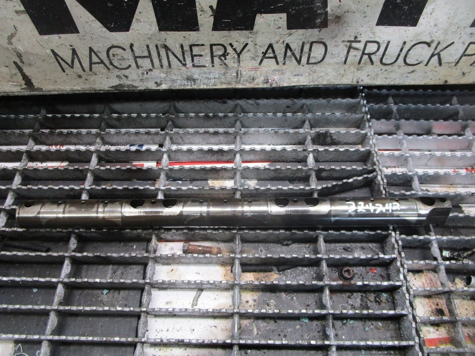 CUMMINS ISX Rocker Shaft