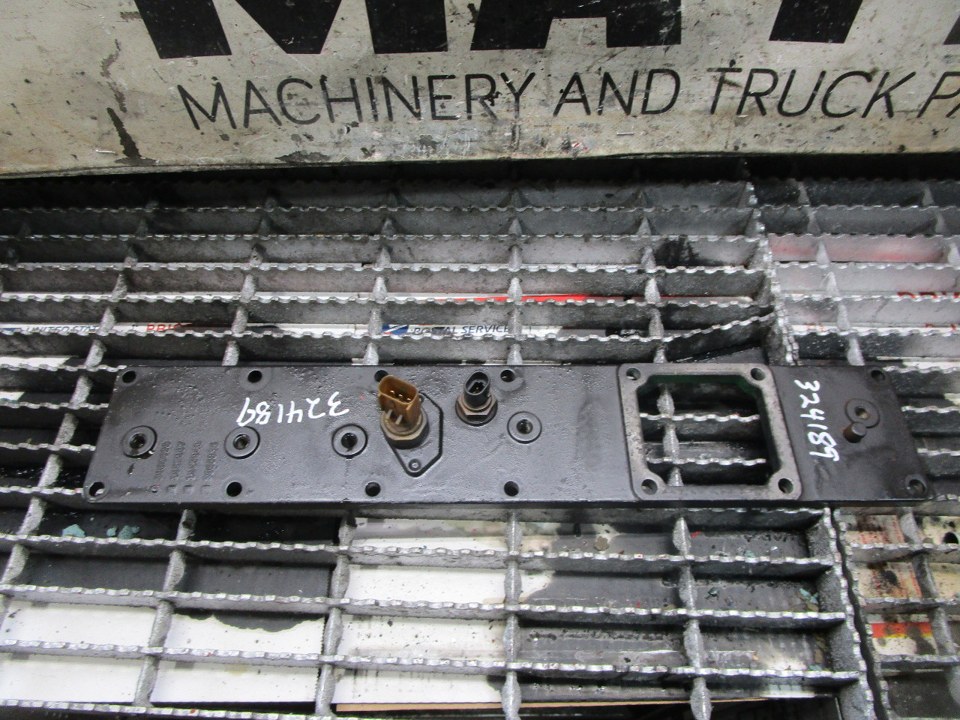 CUMMINS DIESEL ENGINE Engine Cover