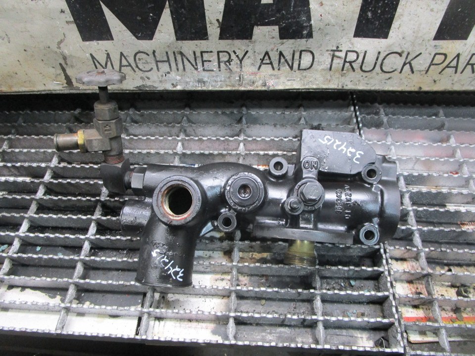 CUMMINS ISX Fuel Water Separator