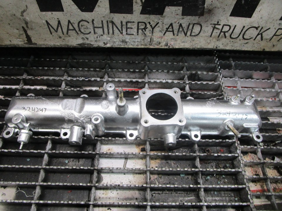 MITSUBISHI 4M50 Intake Manifold