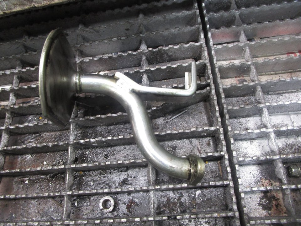 MITSUBISHI 4D31 Oil Pump Pickup Tube