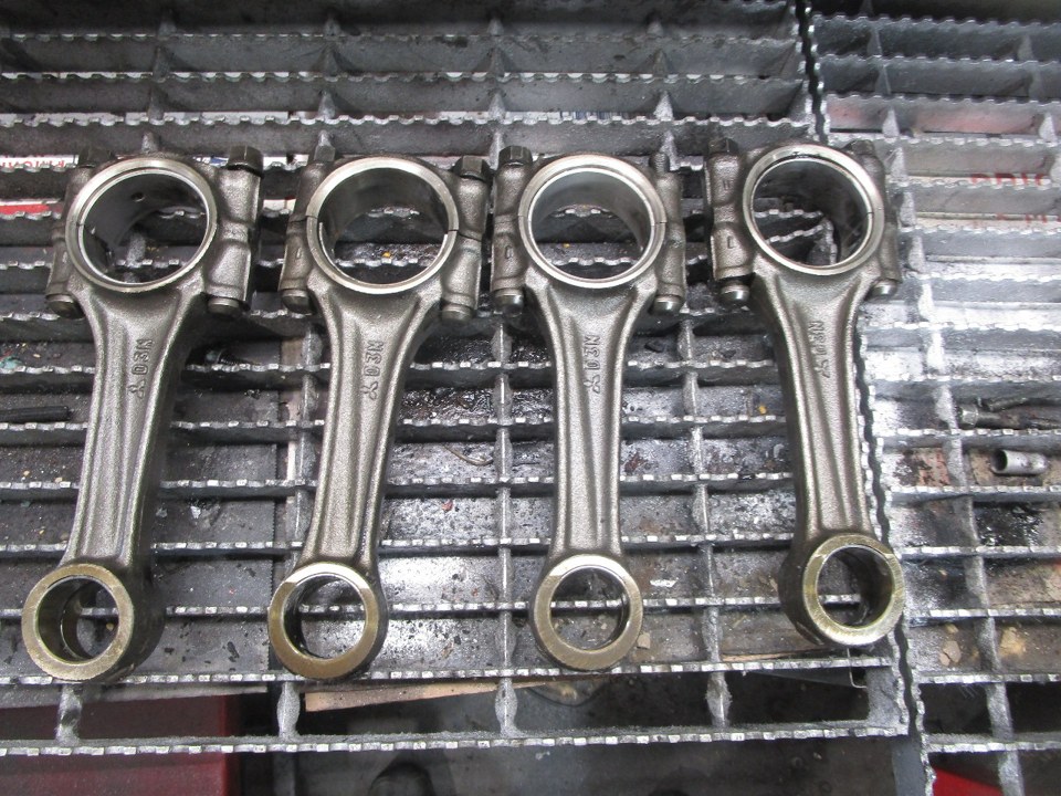 MITSUBISHI 4D31 Connecting Rod