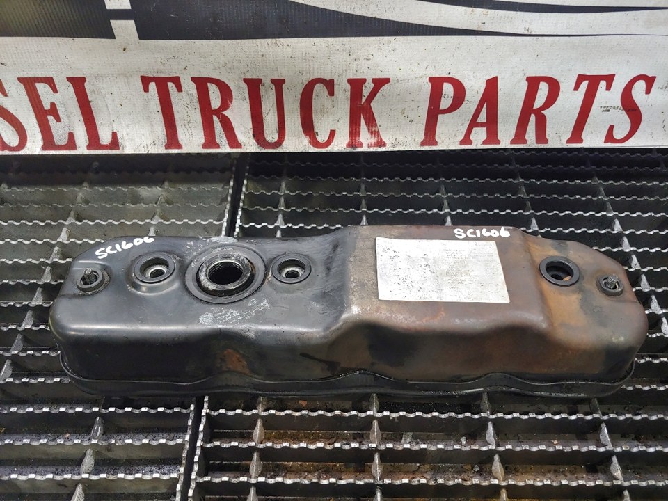 ISUZU 4BD2TC Valve Cover