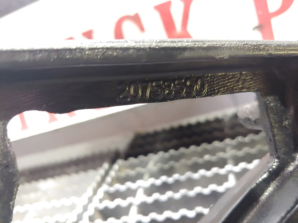 2011 VOLVO VNL Engine Mount
