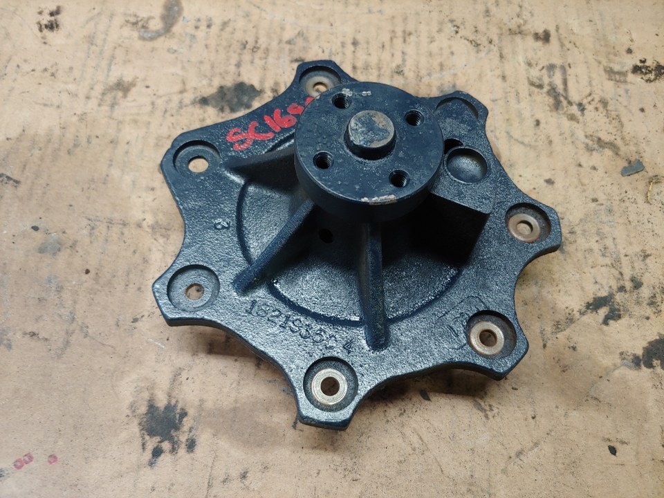 INTERNATIONAL DT466E Water Pump