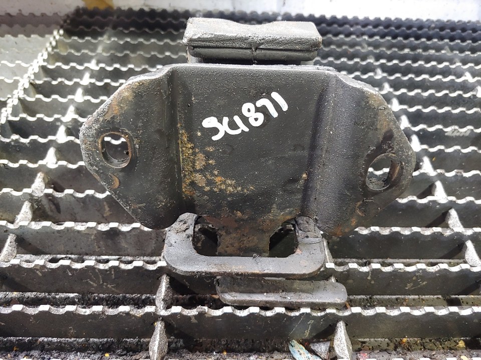 ISUZU 4BD2TC Engine Mount