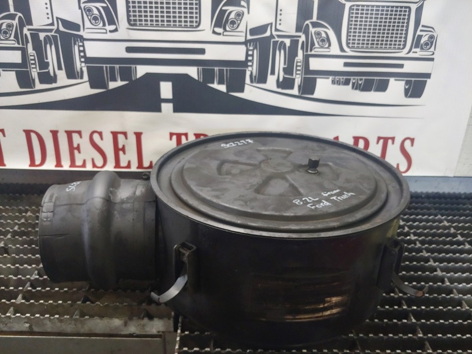DETROIT DIESEL 8.2L Air Cleaner