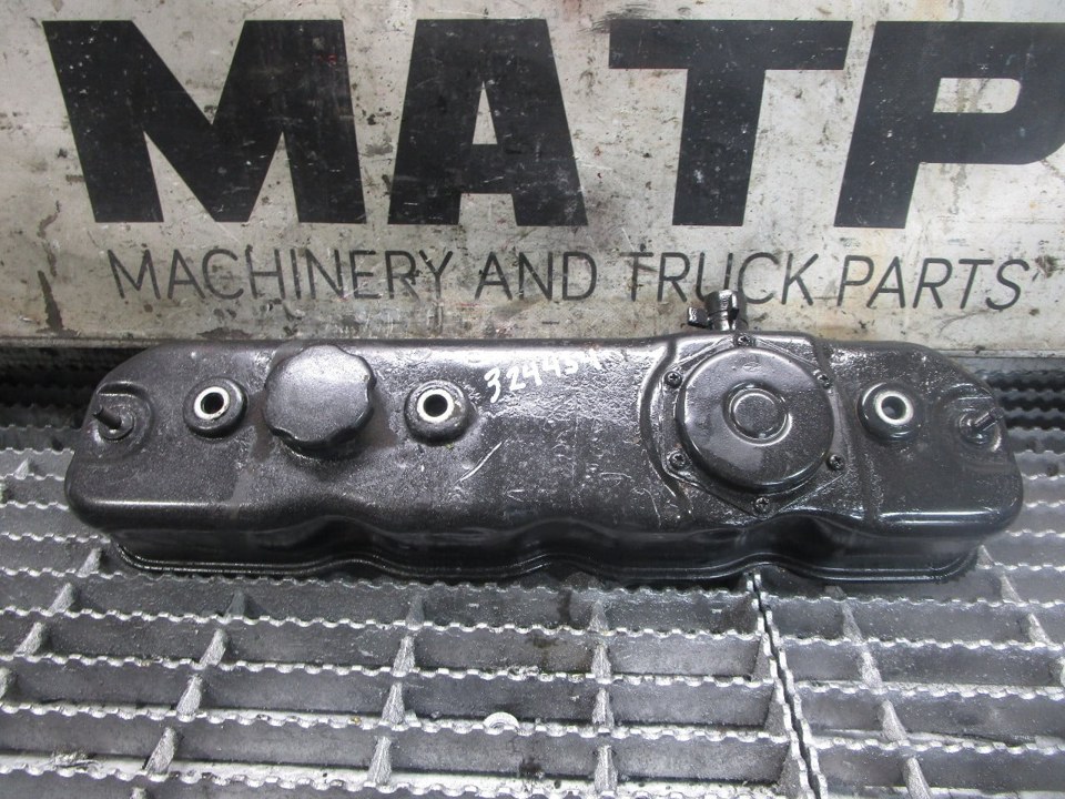 ISUZU 4BD2 Valve Cover