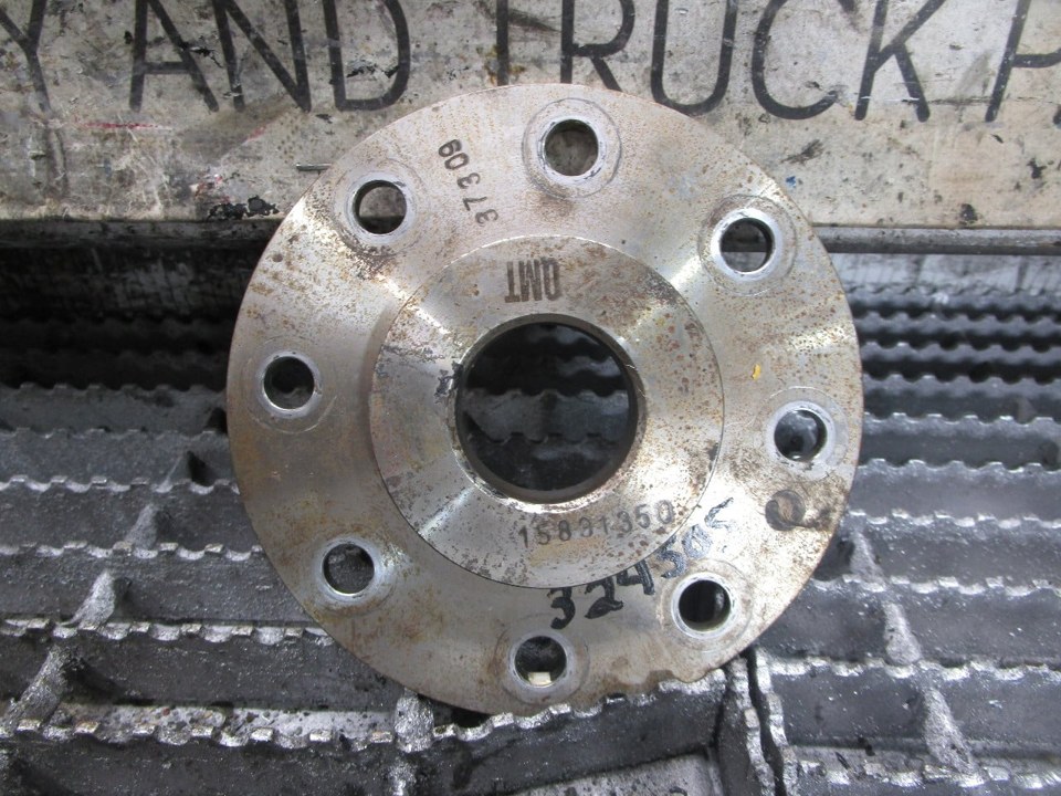 MERCEDES-BENZ OM904LA Crankshaft Spacer