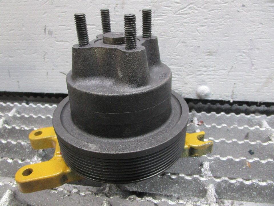 CAT 3126 Fan Hub