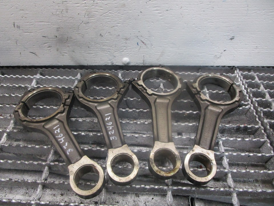 2004 INTERNATIONAL 6.0L Connecting Rod