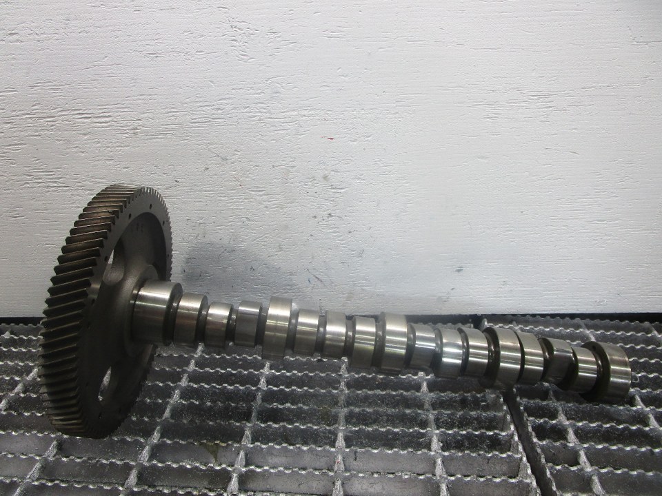 MERCEDES-BENZ OM904LA Camshaft