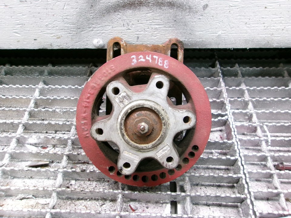 DETROIT DIESEL V-Belt Hub Fan Hub
